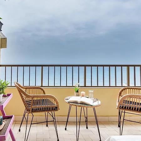 Playa Edificio Rumbo 阿尔姆尼卡